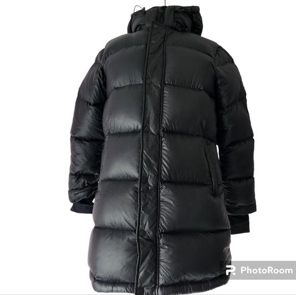 Aritzia Jackets & Blazers - Aritzia TNA The SuperPuff black down jacket - size XS